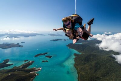 Airlie Beach Tandem Skydive Over the Whitsunday Islands - The Big Moment: Up to 15,000 Feet and Freefall to 220 km/h