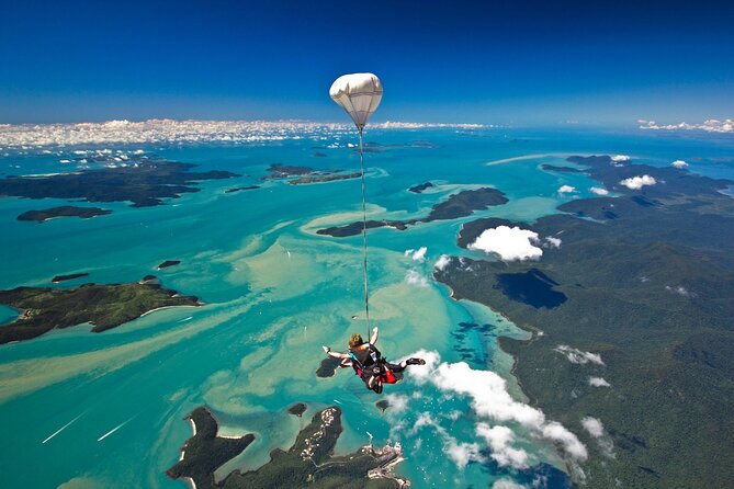 Airlie Beach Tandem Skydive Over the Whitsunday Islands - What to Wear and Know Before You Go
