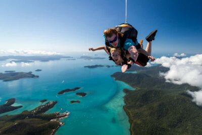 Airlie Beach: Tandem Skydive over the Whitsundays - How the 4 Hours Usually Flow (Without the Guesswork)