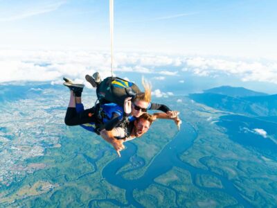 Cairns: Tandem Skydive Experience - The 3-hour flow: where the time actually goes