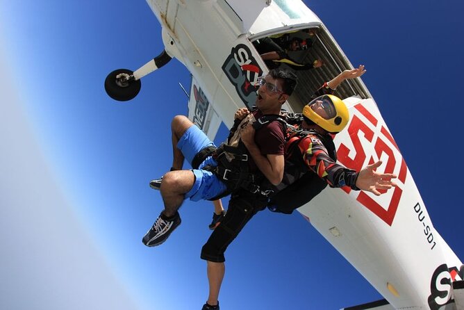 Dubai Skydive Tandem Over The Palm including Transfers - Waiting Time, Facilities, and Getting Your Photos and Video