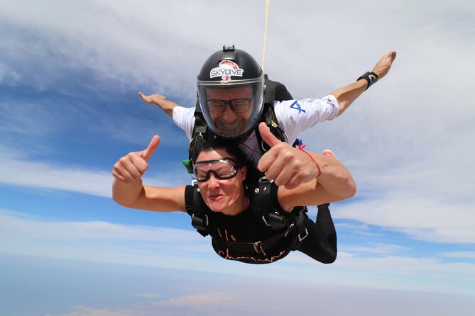 Dubai Skydive Tandem Over The Palm including Transfers - Price and Transfers: Is $1,399 Good Value Here?