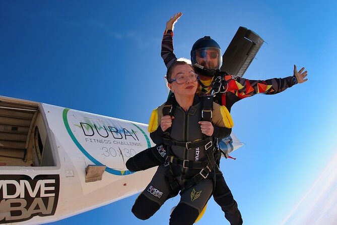 Dubai Skydive Tandem Over The Palm including Transfers - The Gear Moment: What to Wear for a Comfortable Harness Fit