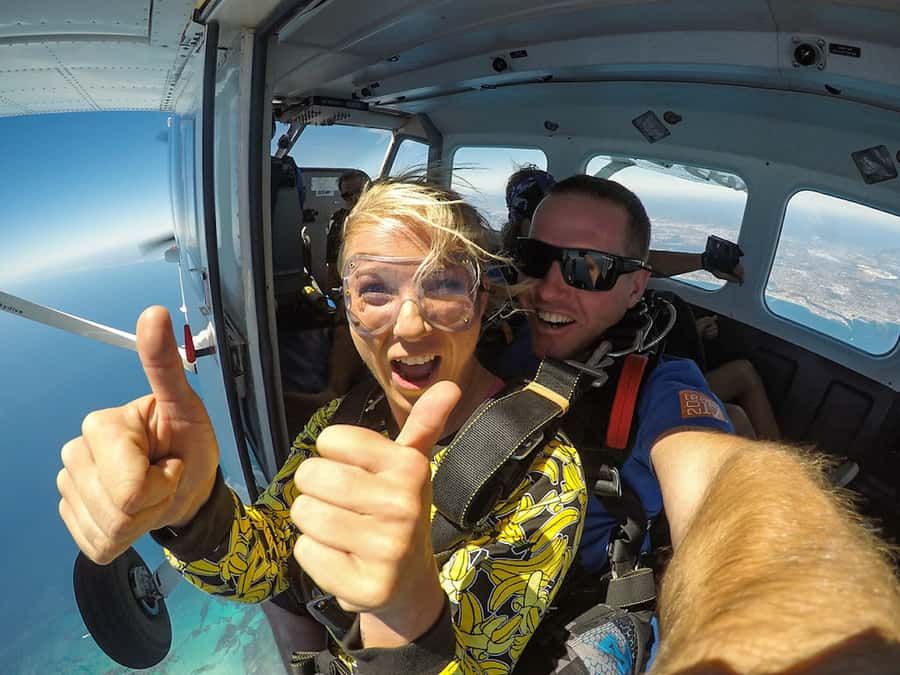 Fremantle: Rottnest Island Skydive and Ferry Package - Safety rules and eligibility: who should think twice