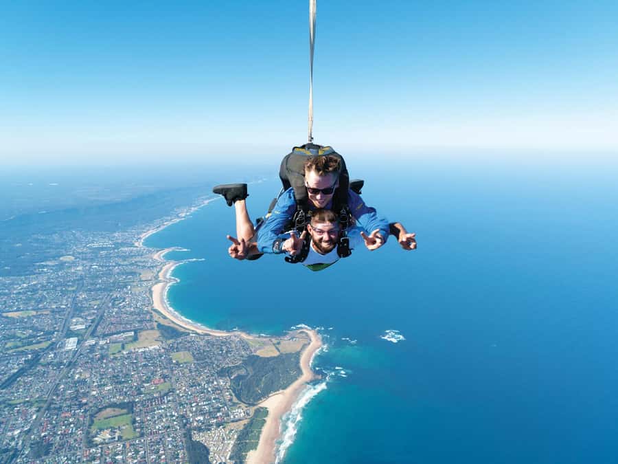 From Sydney: Tandem Skydive Experience over Beach - Instructors and safety: what to look for in the real-world operation
