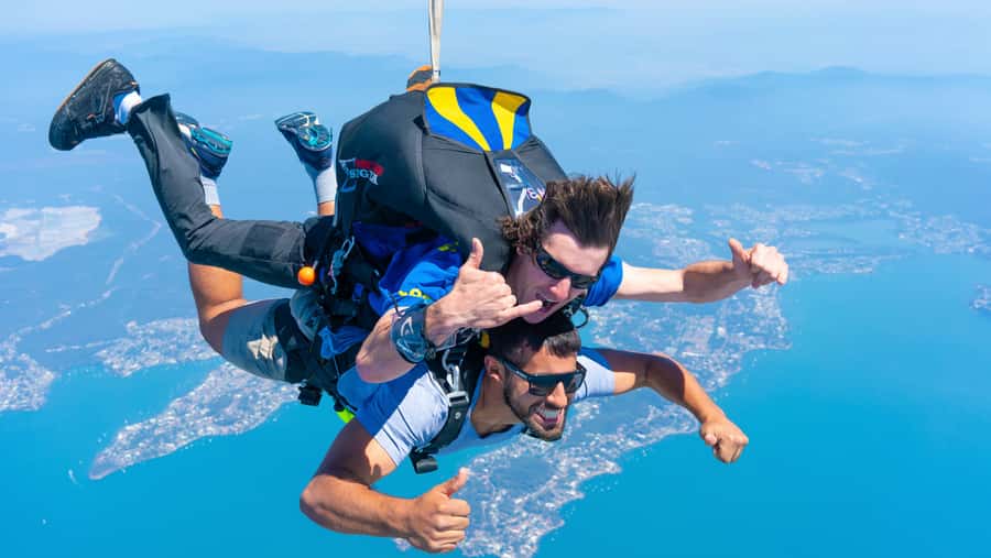 From Sydney: Tandem Skydive Experience over Newcastle Beach - Newcastle Beach tandem skydive: why this jump is built for views