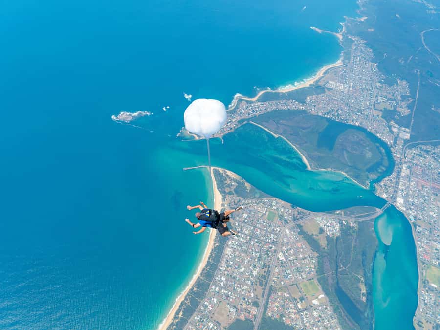 From Sydney: Tandem Skydive Experience over Newcastle Beach - Newcastle-to-Sydney transfers: less waiting, more jump time