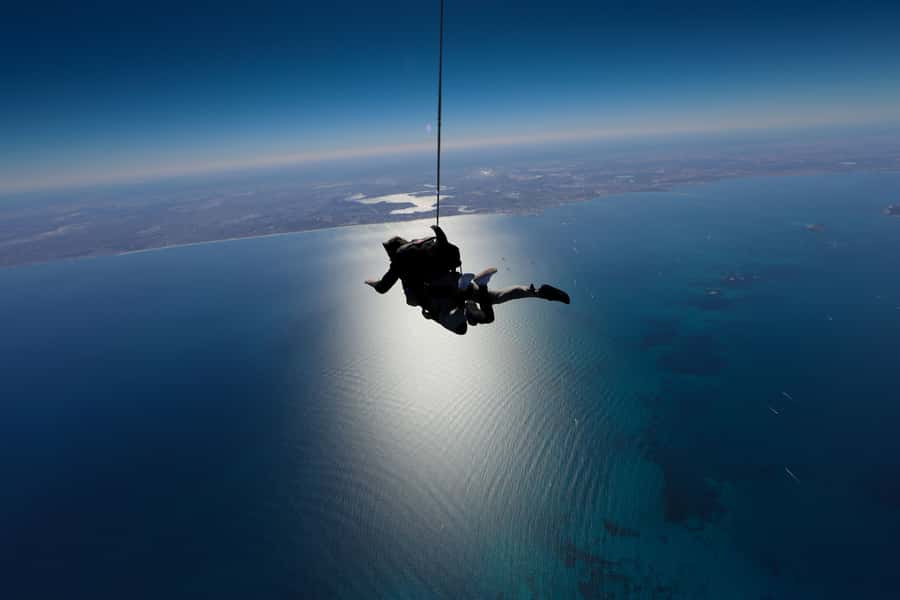 Hillary's Harbour: Rottnest Island Skydive and Ferry Package - Choosing Your Jump: 10,000ft vs 15,000ft