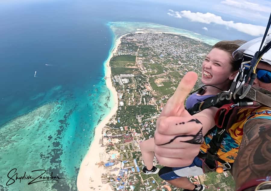Kendwa: Tandem Skydive in Zanzibar - Photos and videos the same day: how to make the most of it