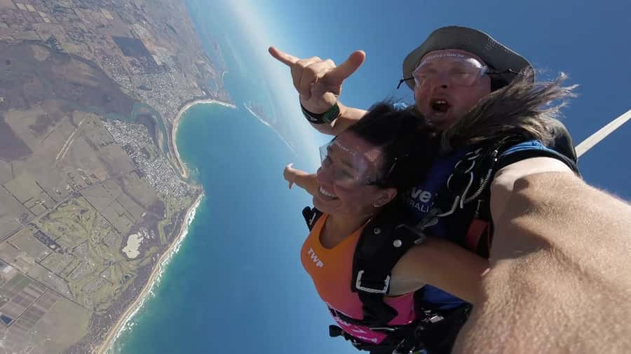Melbourne: Tandem Skydive over Great Ocean Road + Transfer - The Day’s Flow: Training, Gear, and the Waiting Game