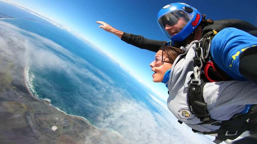 Melbourne: Tandem Skydive over Great Ocean Road + Transfer - Transfers and Timing: Easy Days and Weather Days