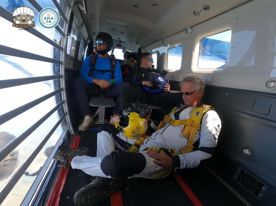 Pattaya: Dropzone Tandem Skydive Experience with Ocean Views - Should You Book This Pattaya Tandem Skydive From Dropzone Thailand?