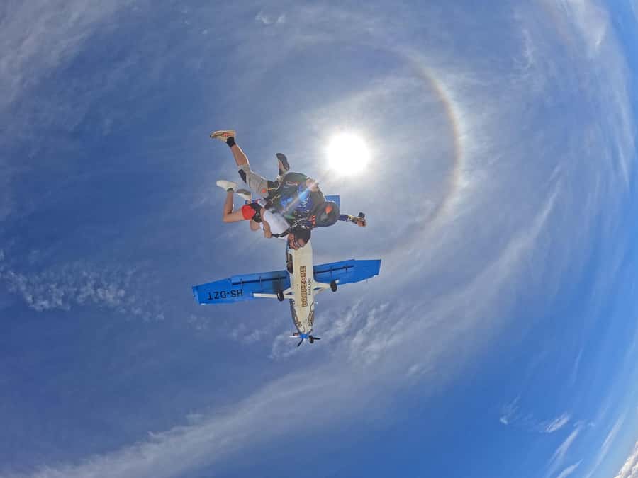 Pattaya: Dropzone Tandem Skydive Experience with Ocean Views - Pattaya to Rayong: How Your Day Flows Toward the Jump