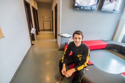 Prague: Indoor Skydiving Wind Tunnel Adventure - The 2-hour flow: from check-in to your first breaths of airflow