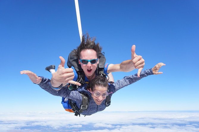 SA Skydiving Adelaide - Langhorne Creek - Practical limits: age, weight, fitness, and animals
