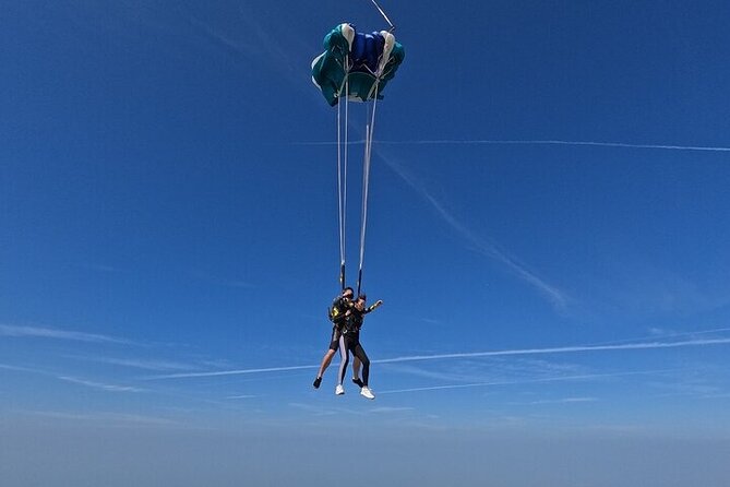 Tandem Skydive experience in Dubai - The ride to altitude: 20 minutes up and a lot of waiting energy