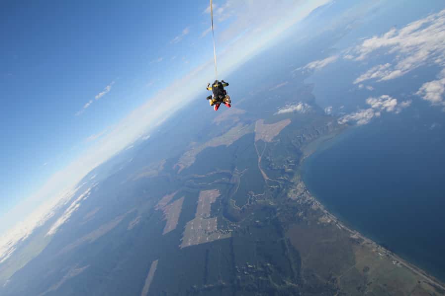 Tandem Skydive Experience in Taupo - Parachute deployment at 5,500 feet and the slower ride down