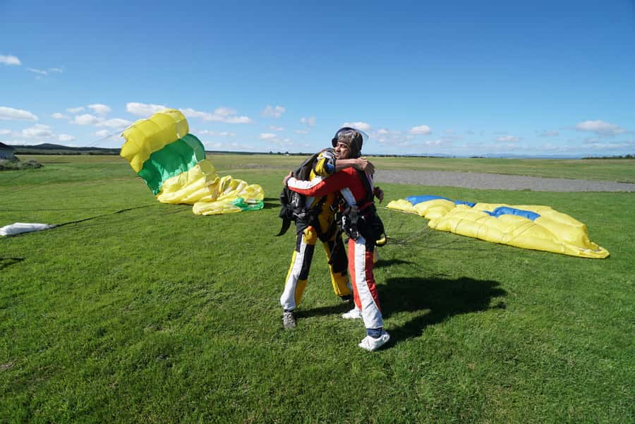 Tandem Skydive Experience in Taupo - Photo and video packages: worth it, if you want real proof