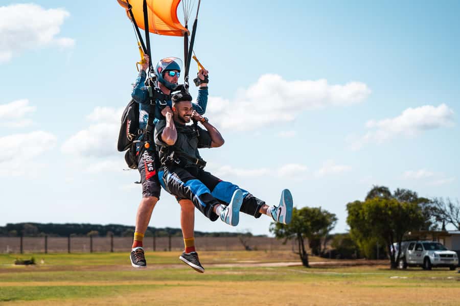 Torquay: Skydive over The Great Ocean Road - opt Melb pickup - Torquay Skydive: The Main Event Is the View and the Timing