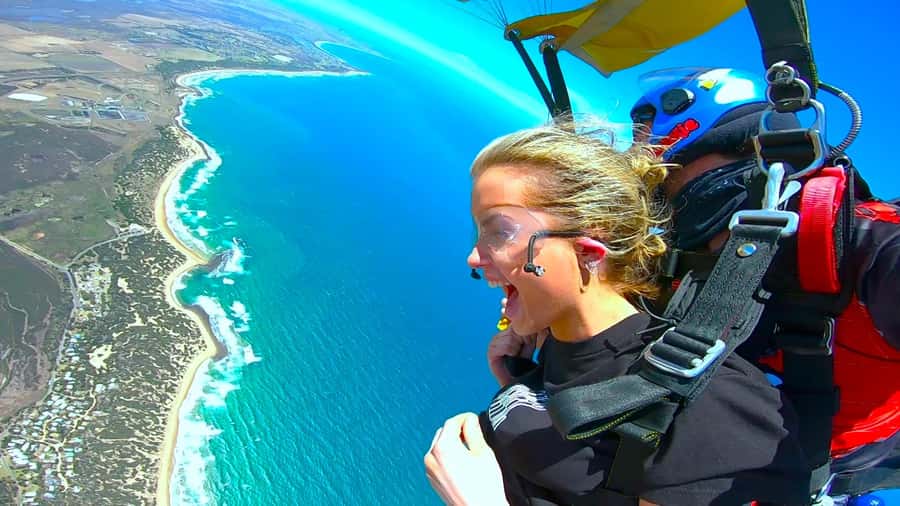 Torquay: Skydive over The Great Ocean Road - opt Melb pickup - Getting the Most Out of the Day: What to Wear and Bring