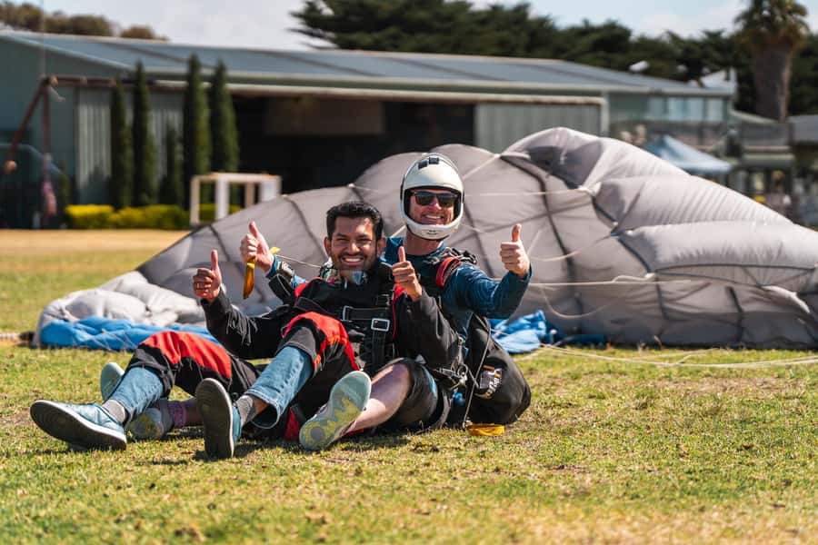Torquay: Skydive over The Great Ocean Road - opt Melb pickup - From Melbourne to Torquay: How the Day Usually Fits (2 to 6 Hours)